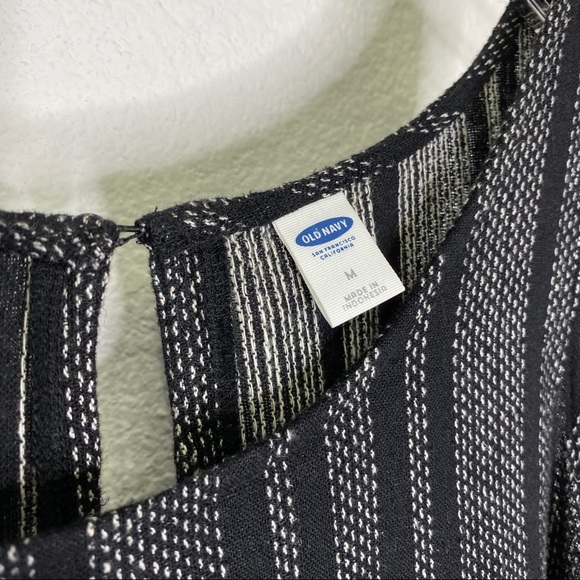 Old Navy Shift Dress - Picture 3 of 5